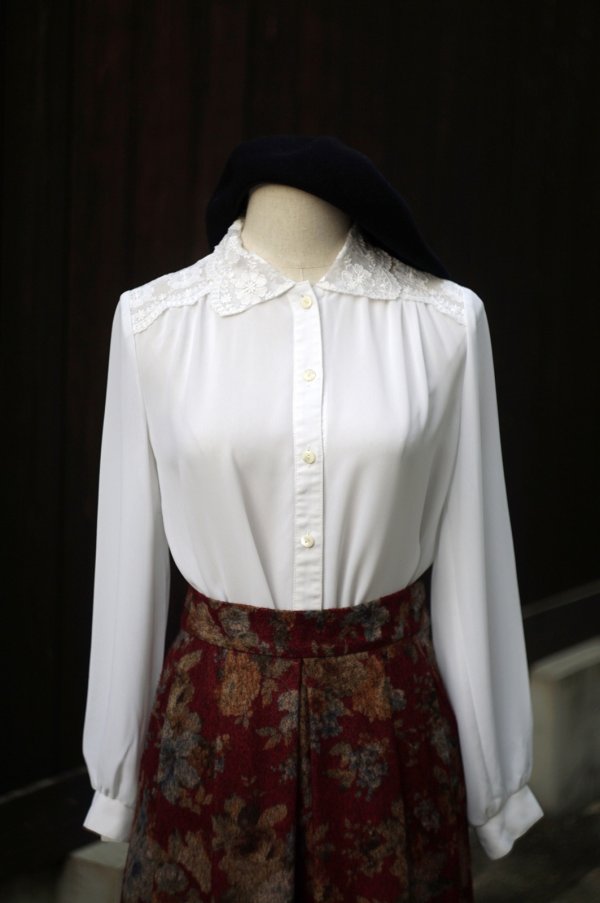 画像1: "GATSBY" 無地 白 長袖 ブラウス レースカラー  ギャザー[20521]