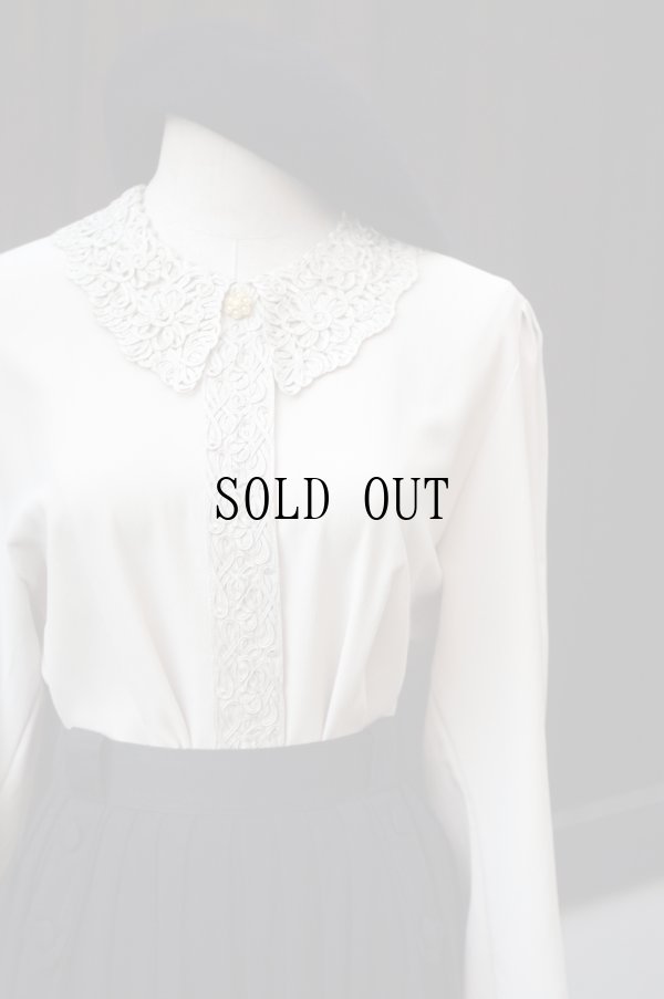 画像2: "Hana no blouse" 無地 グレー系 長袖 ブラウス 比翼 レース襟[20519]