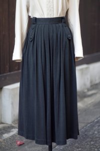 無地 レーヨン混 ダークグレー スカート フレア ダブルボタン w65cm[20595]