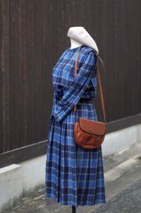 ”mammina” チェック柄 ウール混 ブルー系 長袖 レトロワンピース ラウンドネック プリーツ [20539]