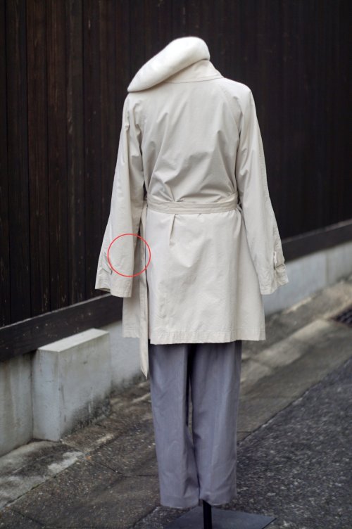 他の写真1: ”Jenifer Leed” ベージュ系  無地  トレンチコート ダブルボタン ベルト付き[20549]