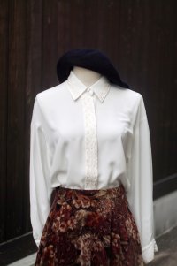 ”BBNY” 無地 白 長袖 ブラウス レギュラーカラー 比翼 刺繍[20581]