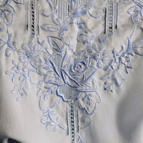 画像9: 無地 水色 半袖 ブラウス ノーカラー [16325]