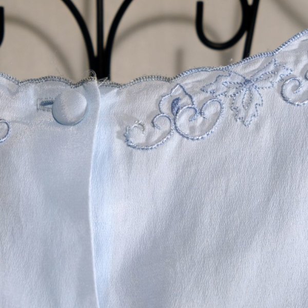 画像10: 無地 水色 半袖 ブラウス ノーカラー [16325]