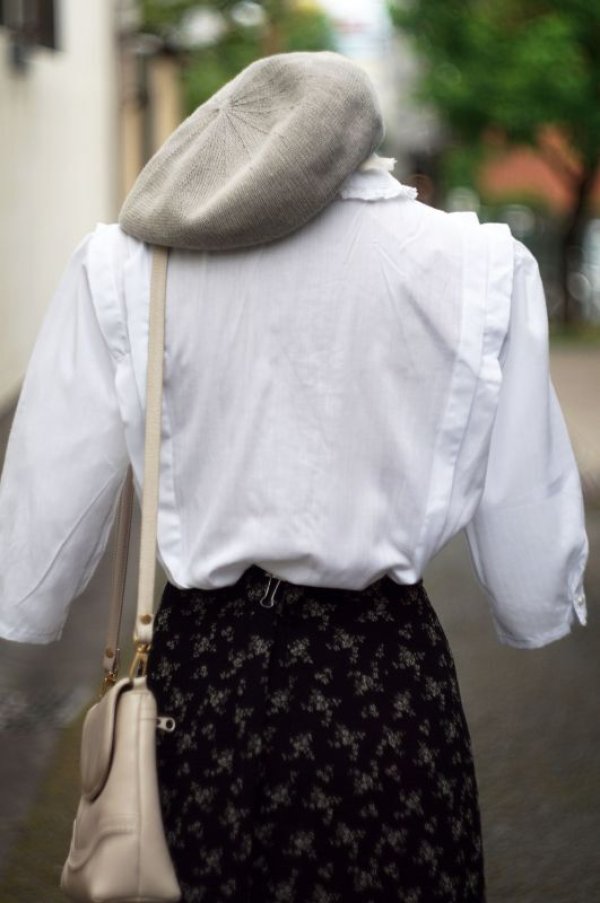 画像3: 無地 白 半袖 ブラウス レースフリルカラー[17342]