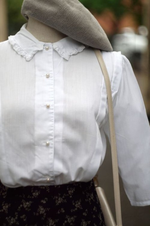 他の写真1: 無地 白 半袖 ブラウス レースフリルカラー[17342]