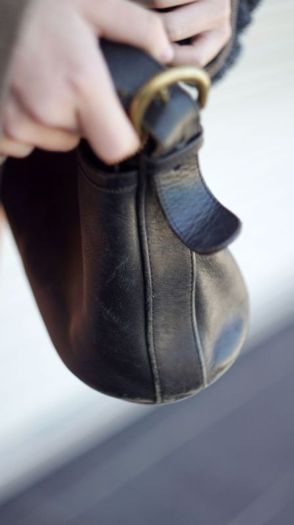 画像5: "COACH" オールドコーチ  ブラック ショルダーバッグ[16598]