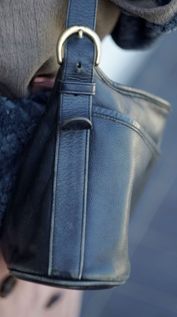 画像4: "COACH" オールドコーチ  ブラック ショルダーバッグ[16598]