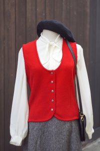 EU 無地 ピュアウール 赤 チロル ニット ベスト ラウンドネック 前開き ニット[20431]