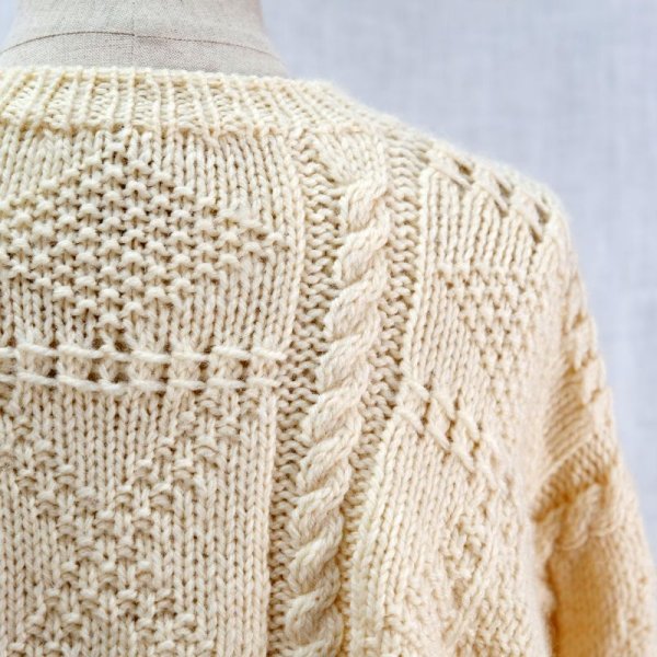 画像12: オフホワイト ニット ケーブル編み[12346]