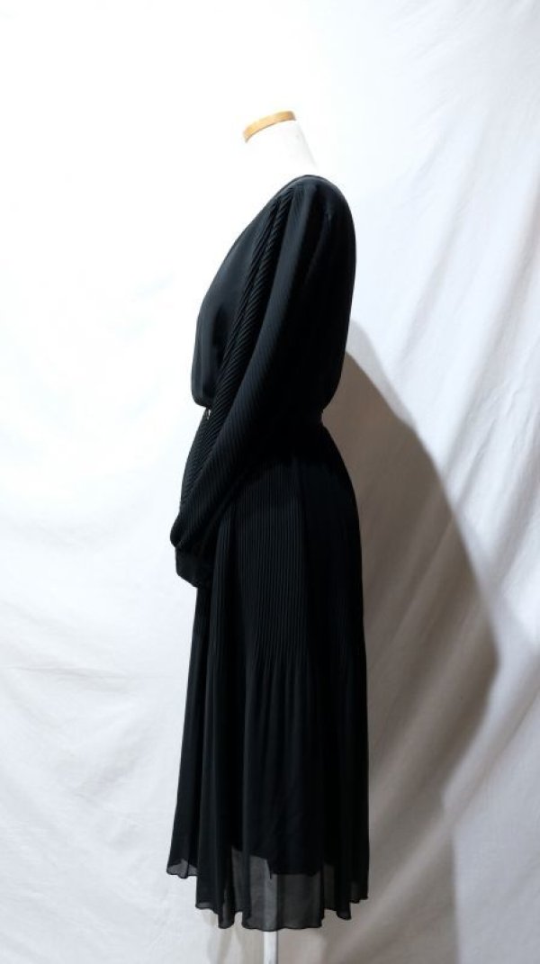 画像8: 無地 ブラック 長袖 レトロワンピース ノーカラー[56480]