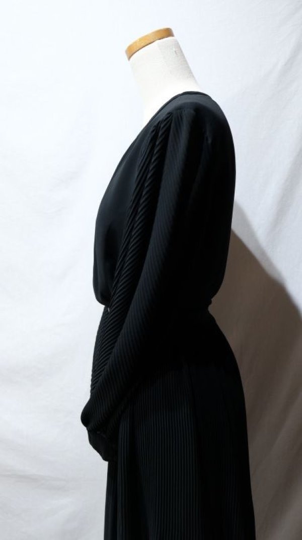 画像9: 無地 ブラック 長袖 レトロワンピース ノーカラー[56480]