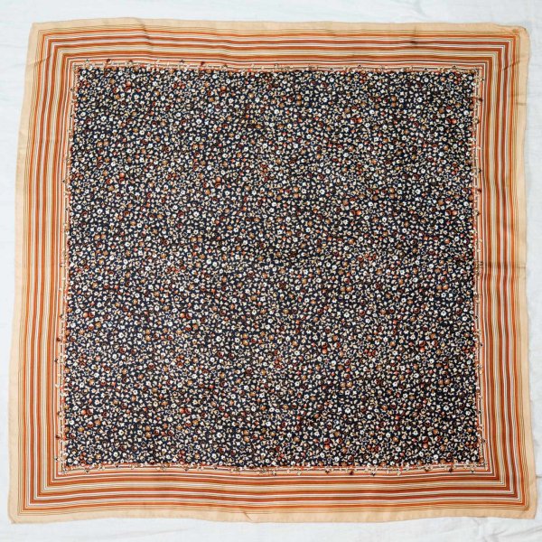 画像1: ベージュ 花柄 ストライプ シルク スカーフ 79cm×79cm[20075]