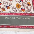 画像3: "PIERRE BALMAIN ピエールバルマン" 赤 カーキ系 花柄 スカーフ 77cm×77cm[20079]