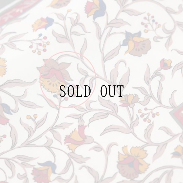 画像6: "PIERRE BALMAIN ピエールバルマン" 赤 カーキ系 花柄 スカーフ 77cm×77cm[20079]