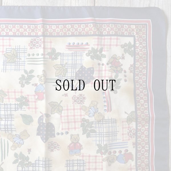 画像2: テディベア＆ラビット 絵模様 スカーフ 51cm×51cm[19940]