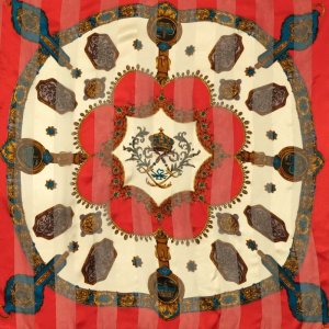 画像: 装飾絵模様 エンブレム 赤系 シルク スカーフ 85cm×85cm[0540]
