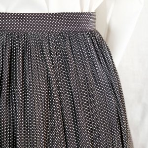 画像: 黒×白 ドット柄 スカート プリーツ /w66cm [14492]