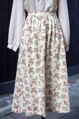 画像: 花柄 白系 スカート ウール フレア w/62cm [18002]