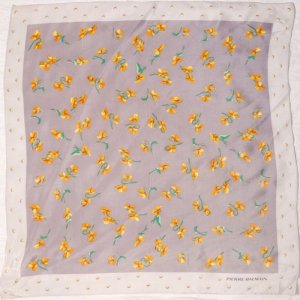 画像: "PIERRE BALMAIN" 花柄 グレー系 シルク100% スカーフ 60cm四方 [18218]