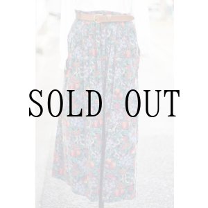 画像: "L.L Bean" US製 グリーン系 フルーツと花柄 コーデュロイ スカート フレア w75cm[19366]