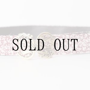 画像: フルーツ柄 赤紫×白 ゴールド 金具 アンティークベルト[19625]