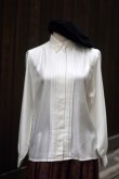 画像10: "hana no blouse" 無地 白 長袖 ブラウス スカラップレースカラー プリーツ[19781]