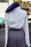 画像3: "Johanna" 無地 白 長袖 ブラウス レギュラーカラー 刺繍 胸ポケット 比翼[19796]