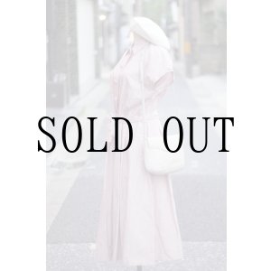 画像: "Mademoiselle NON NON" 無地 ピンク系 コットン リネン 半袖 レトロワンピース レギュラーカラー 腰リボン くるみボタン[20120]