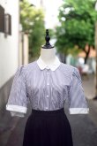 画像1: "Leilian" 白×ネイビー ストライプ柄 半袖 コットン ブラウス 丸襟 パフスリーブ[20180]