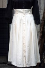 画像: アイボリー 無地 スカート フレア フロントボタン w63cm[20240]