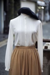 画像: "Tokyo blouse" 無地 白 長袖 ブラウス ピンタック スタンドカラー [20347]