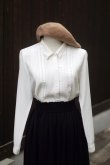 画像1: ”VIRIDIAN” 白 長袖 ブラウス レギュラーカラー ピンタック[20437]