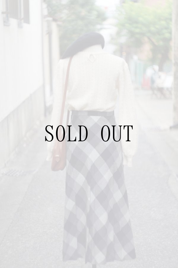 画像14: ”SERA” 無地 白系 ウール ニット セーター ラウンドネック パール [20429]