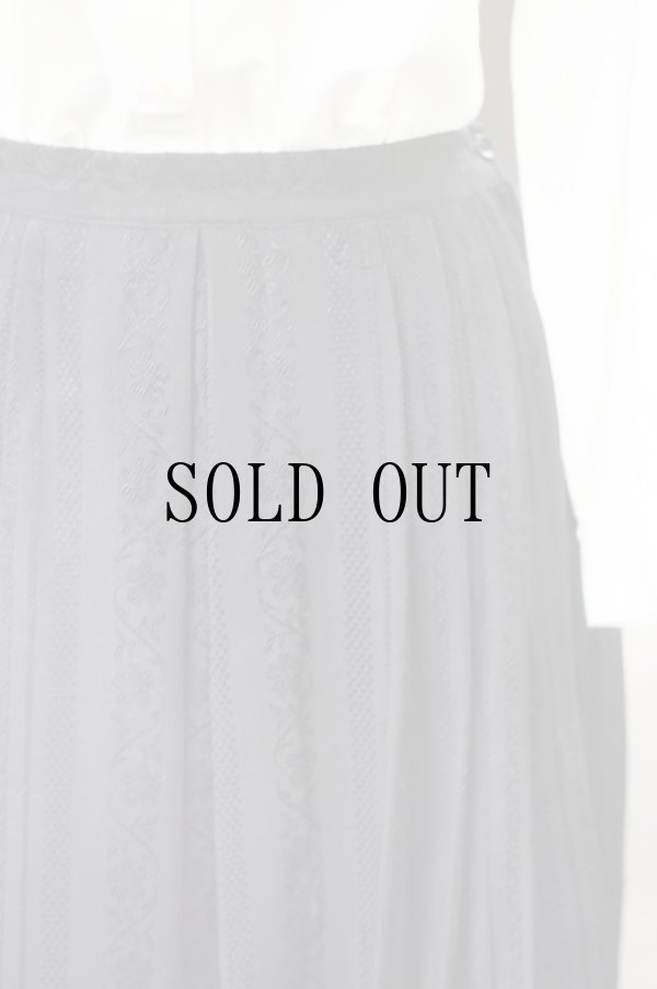 画像4: 黒 無地 チロル スカート フレア お花 刺繍 ベロア素材  w65cm[20464]