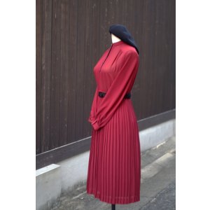 画像: ”TOKYO STYLE” 赤系 無地 長袖 レトロワンピース スタンドカラー プリーツ[20470]