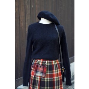 画像: ”Angora” 黒 アンゴラ混 無地 ニット ラウンドネック[20505]