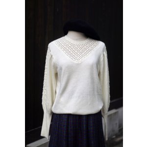 画像: ”BROWNSTONE STUDIO” 無地 白系 ニット セーター ラウンドネック [20510]