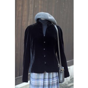 画像: "ANNTAYLOR" 黒系 レーヨン シルク 無地  マオカラー  ベロア ジャケット[20518]