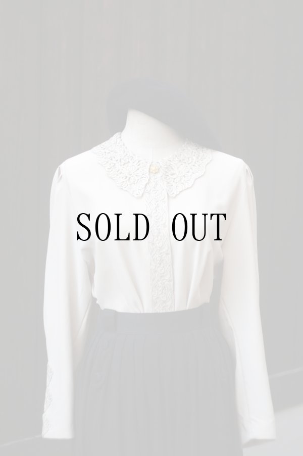 画像1: "Hana no blouse" 無地 グレー系 長袖 ブラウス 比翼 レース襟[20519]