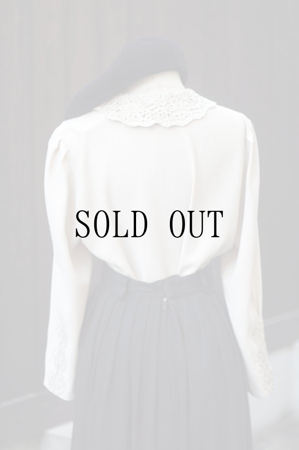 画像8: "Hana no blouse" 無地 グレー系 長袖 ブラウス 比翼 レース襟[20519]