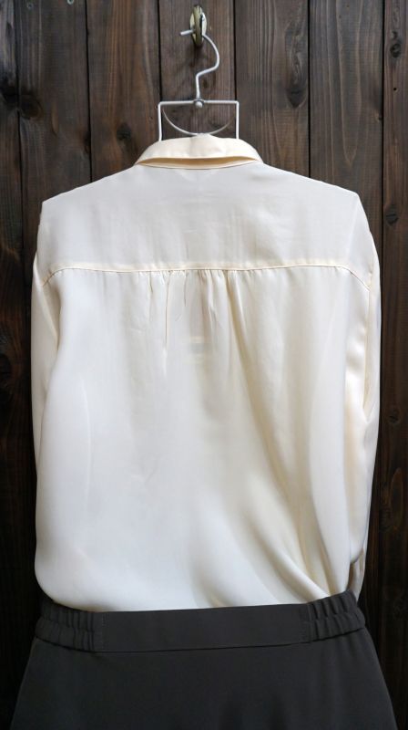 画像3: 無地 カラー 長袖ブラウス 丸襟[15258]