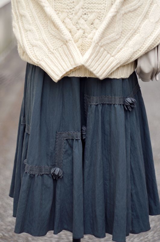 画像1: 無地 花モチーフ チャコールグレー スカート フレア w/62cm [16798]