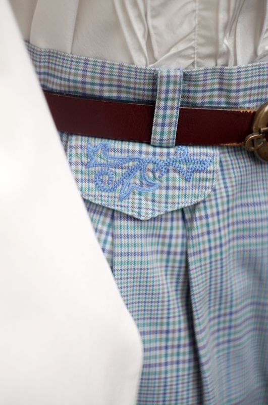 画像: "Christian Dior" チェック 水色系 ショートパンツ タック w/66cm [17021]