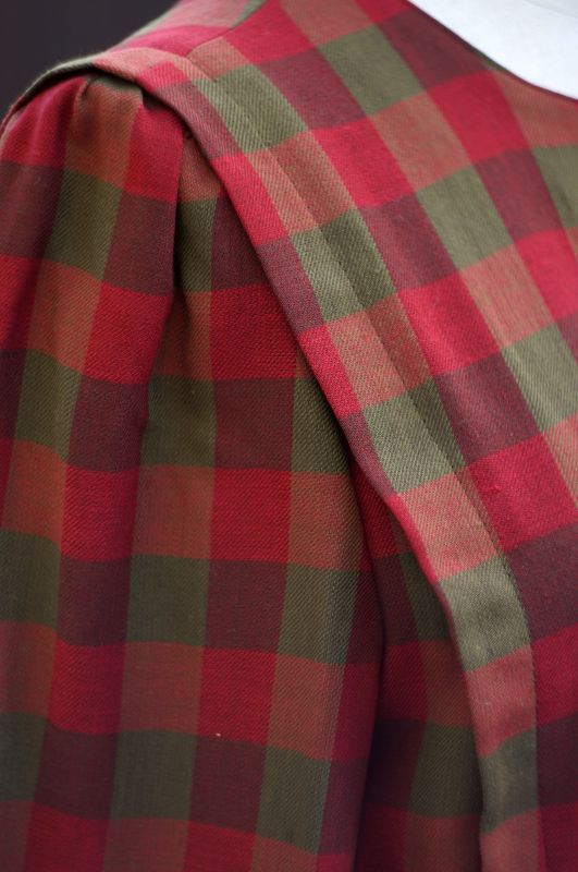 画像: ブロックチェック柄 赤×緑 長袖 レトロワンピース ラウンドネック プリーツスカート [17582]