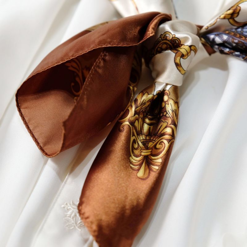 画像: 装飾模様 ブラウン系×白系 ポリエステル スカーフ 88cm四方 [17797]