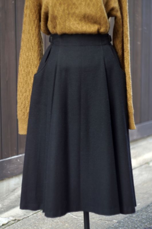画像1: 無地 黒 ウール スカート フレア w65cm [18035]