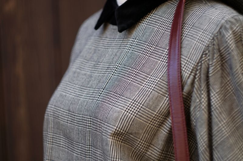 画像: グレンチェック柄 白×黒 五分袖 レトロワンピース スモールカラー ボタン ポケット ウール[18261]