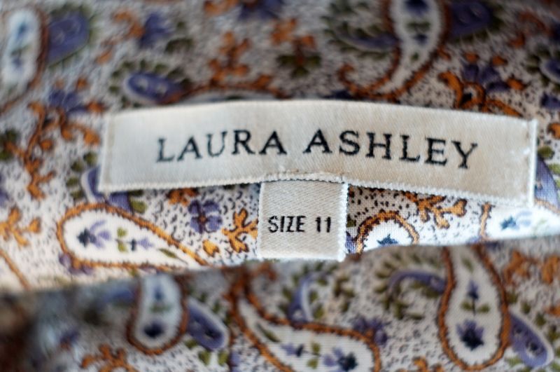 画像: ”LAURA ASHLEY”ペイズリー柄 マルチカラー ノースリーブ セットアップ レギュラーカラー[18949]