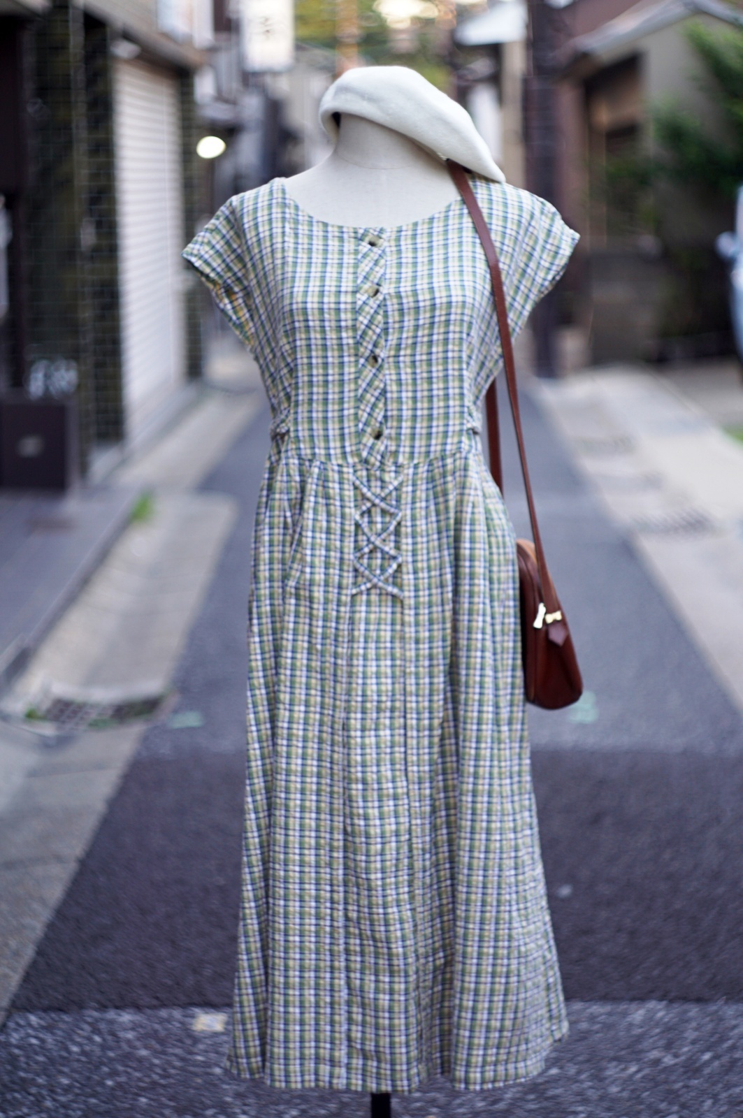 画像2: "Tokyo boire" グリーン系 チェック柄 フレンチスリーブ  レトロワンピース ラウンドネック シワ加工[20072]